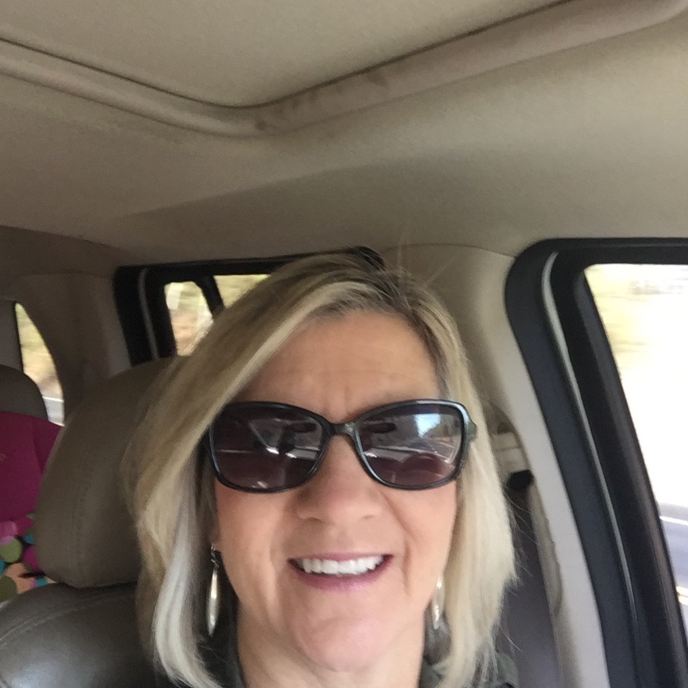 Meet your Posher, Janet